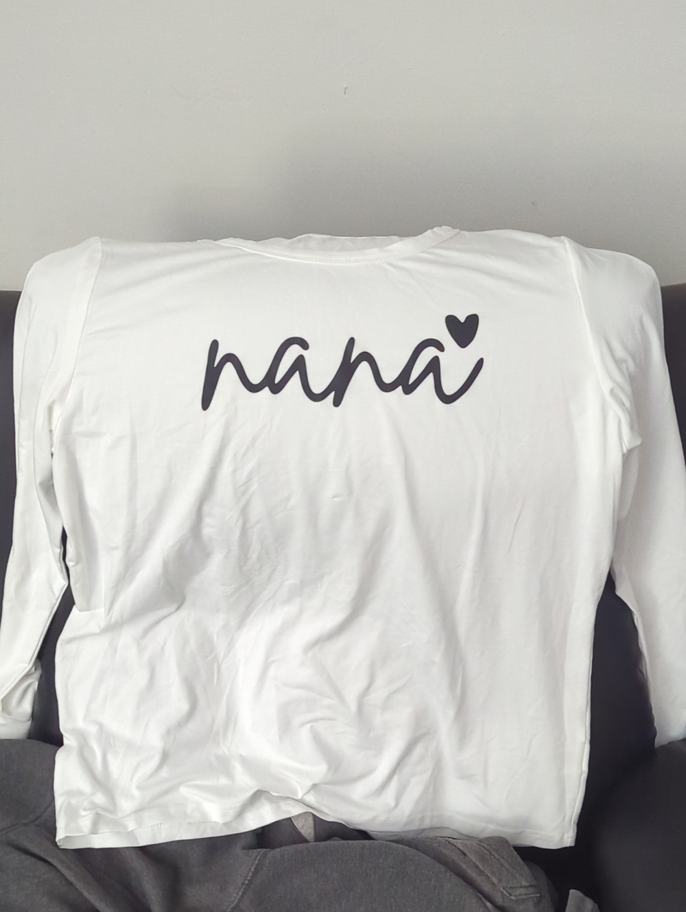 "nana" White Long Sleeve Tee with Heart Script